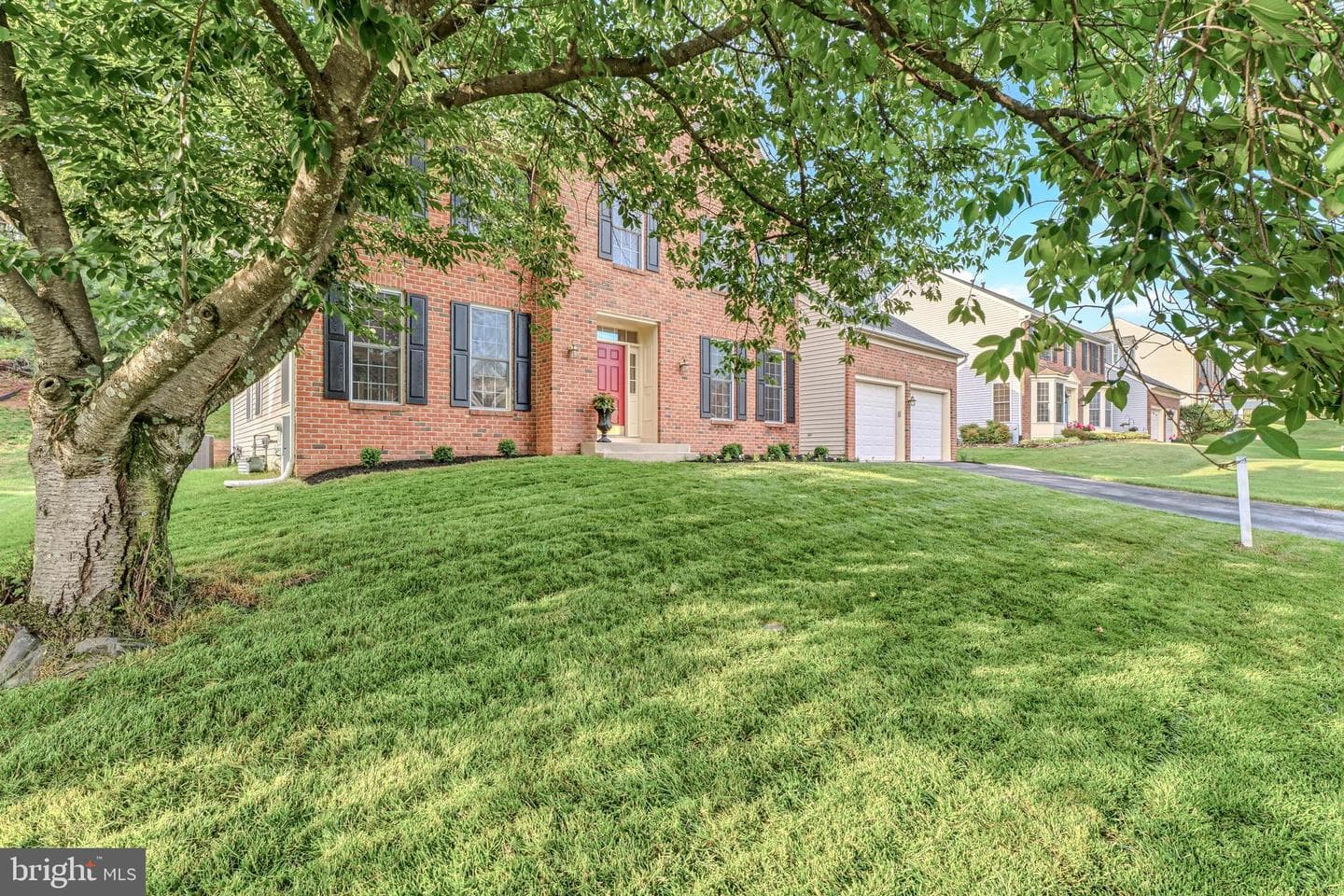 624 Oak Farm Court photo 3