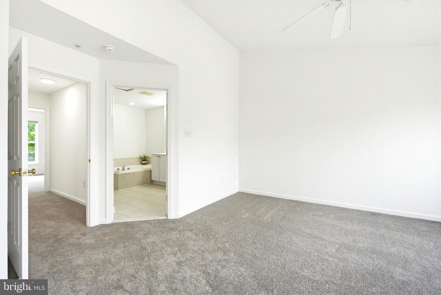 5002 Strawbridge Terrace #5002 photo 28