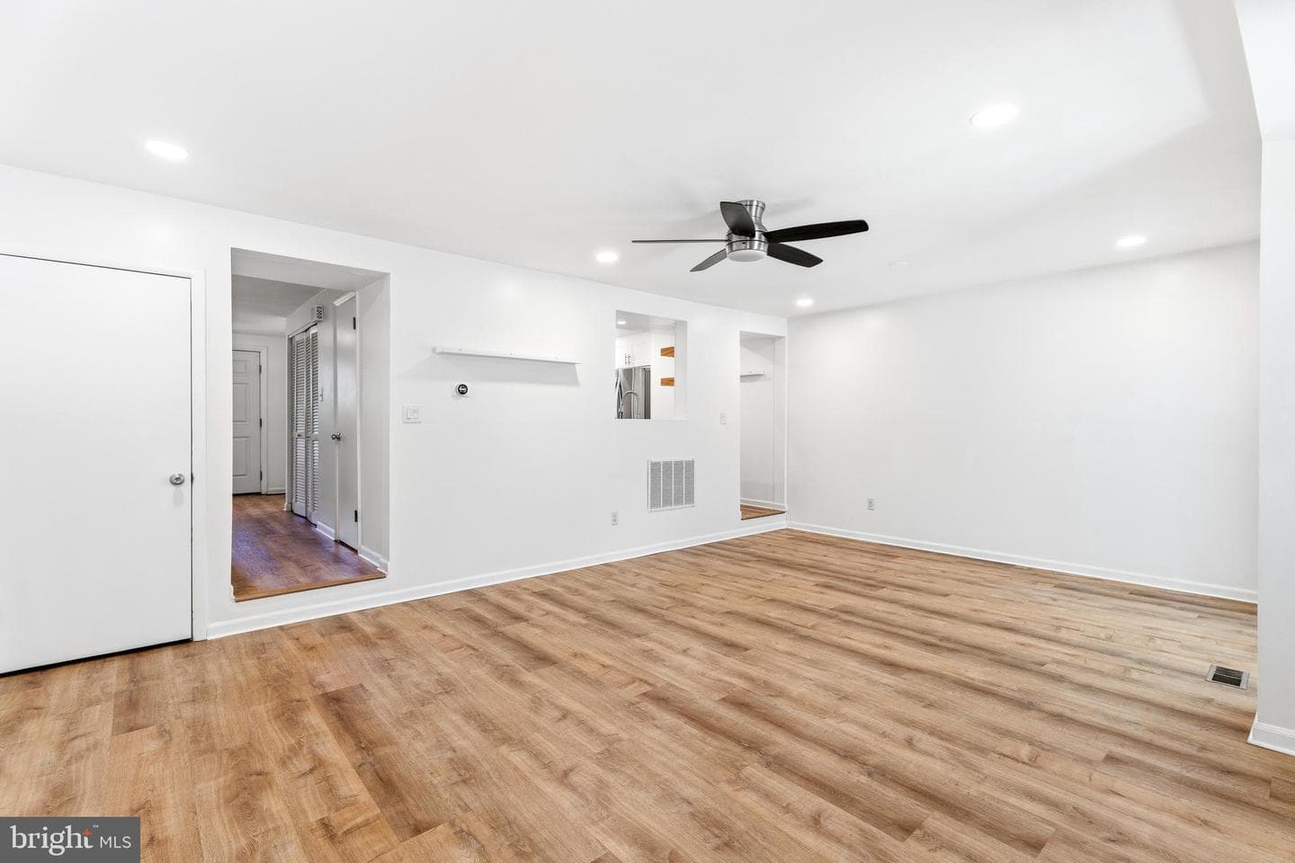 27 Warren Comn photo 12