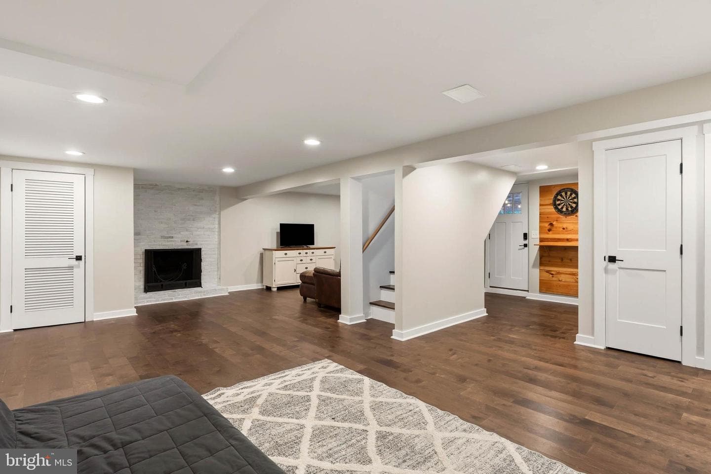 7 Glenbrook Drive photo 26