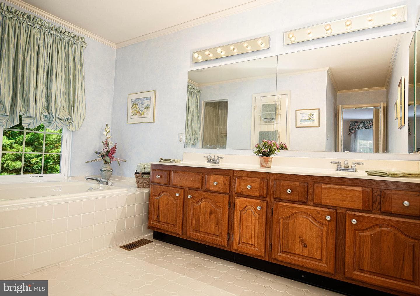 46 Dulaney Hills Court photo 27