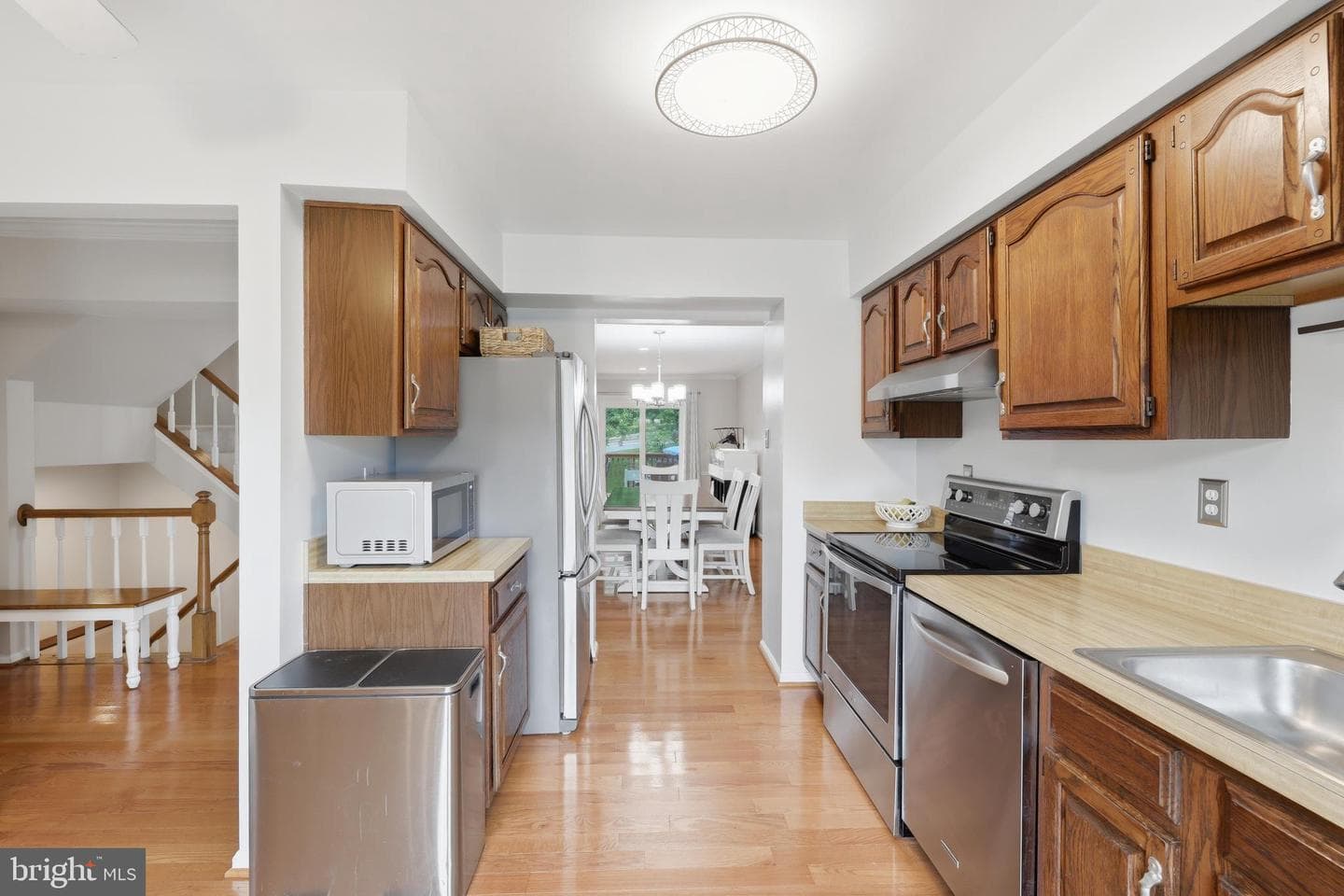 8616 Tower Bridge Way photo 6
