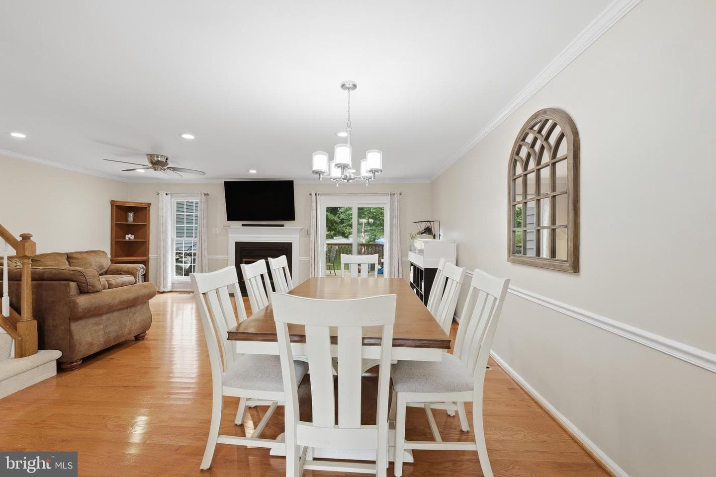8616 Tower Bridge Way photo 7
