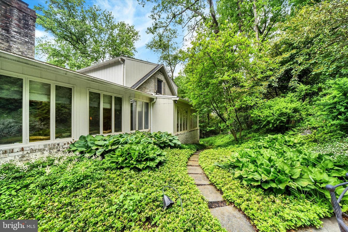 11 Caveswood Lane photo 5