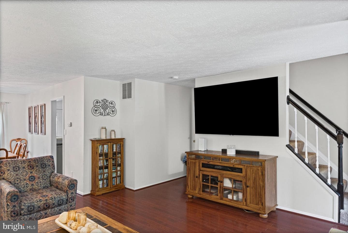 70 Stone Park Place photo 10