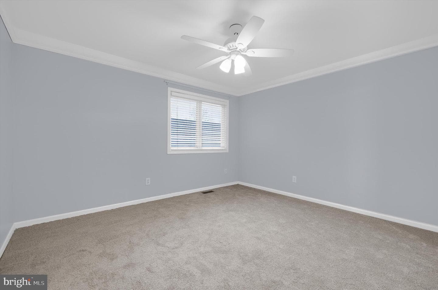 3800 Edgewater Place photo 14