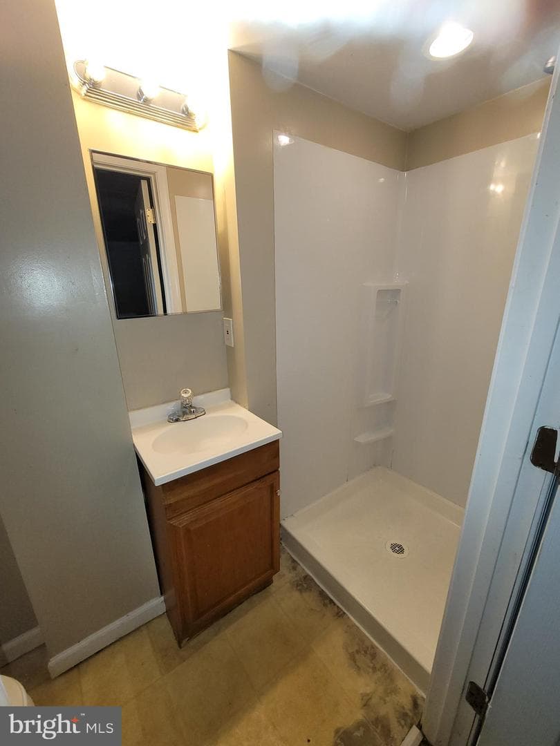 7453 Forrest Avenue photo 13