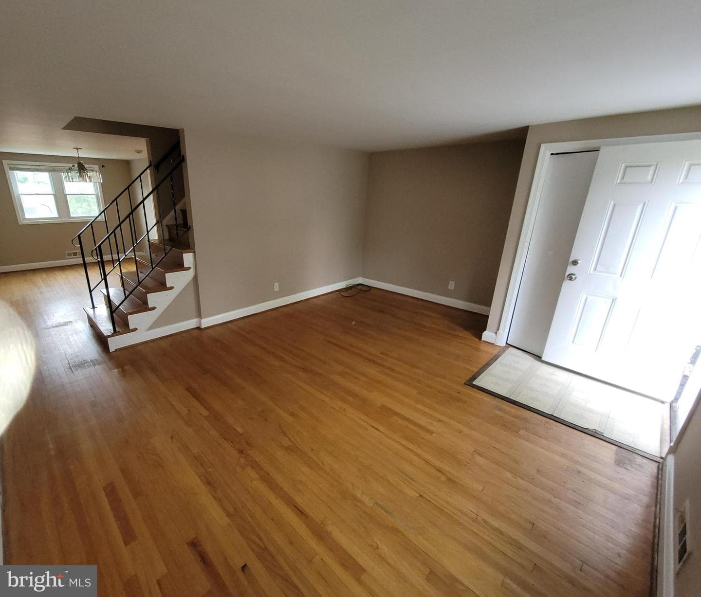 7453 Forrest Avenue photo 2