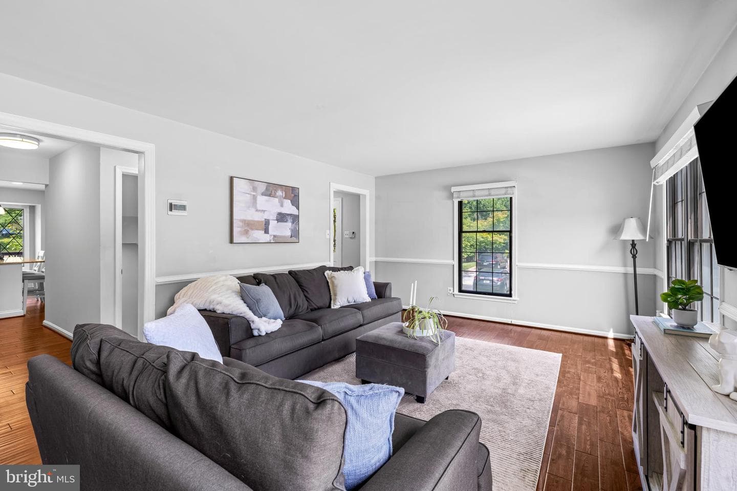 56 Rhodes Place photo 10