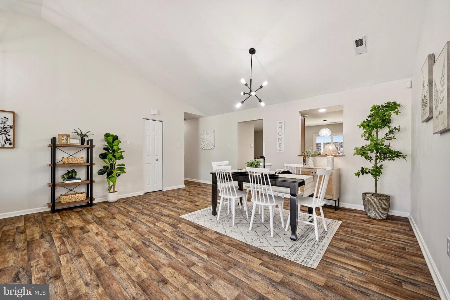 9526 Hallhurst Road photo 12