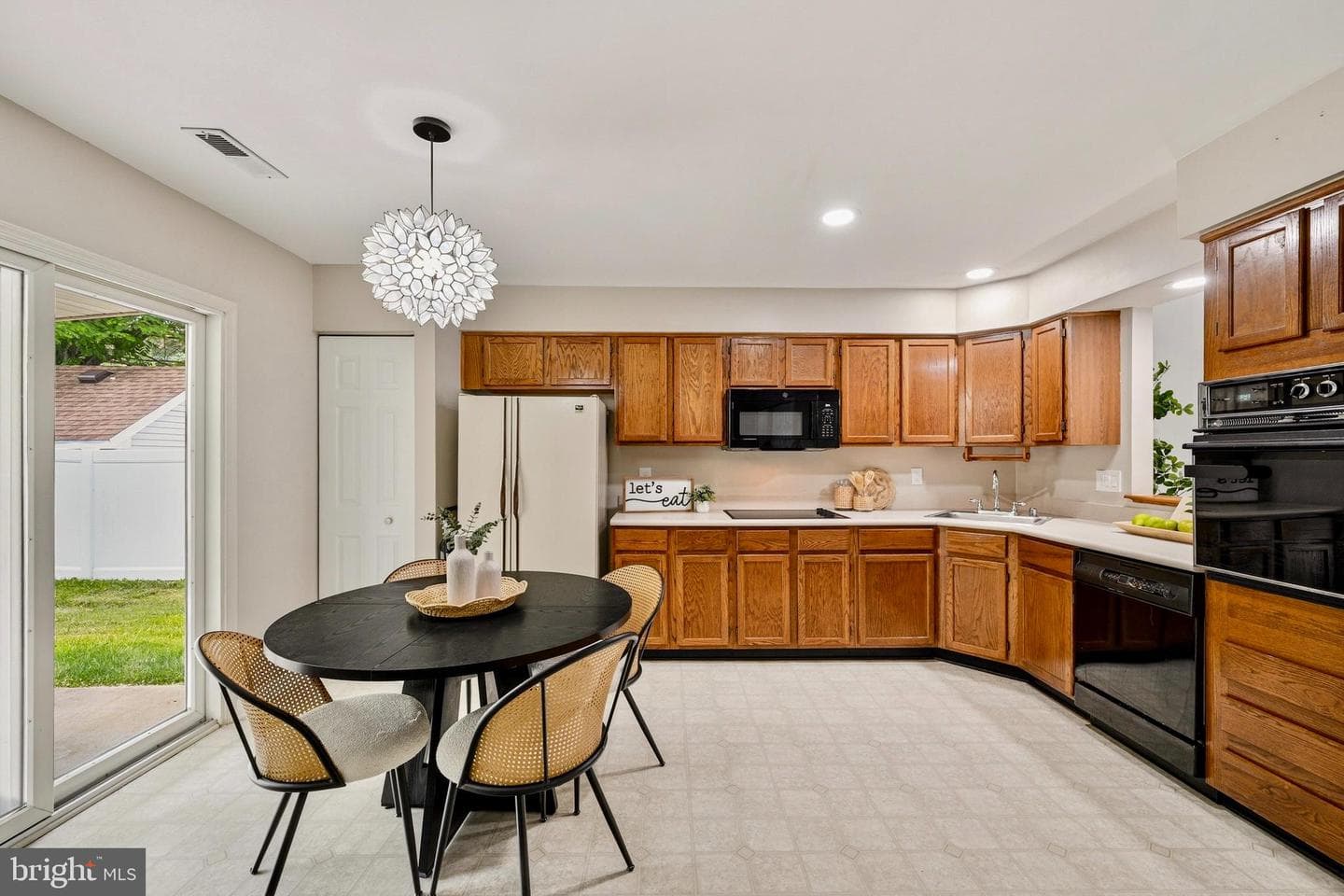 9526 Hallhurst Road photo 17