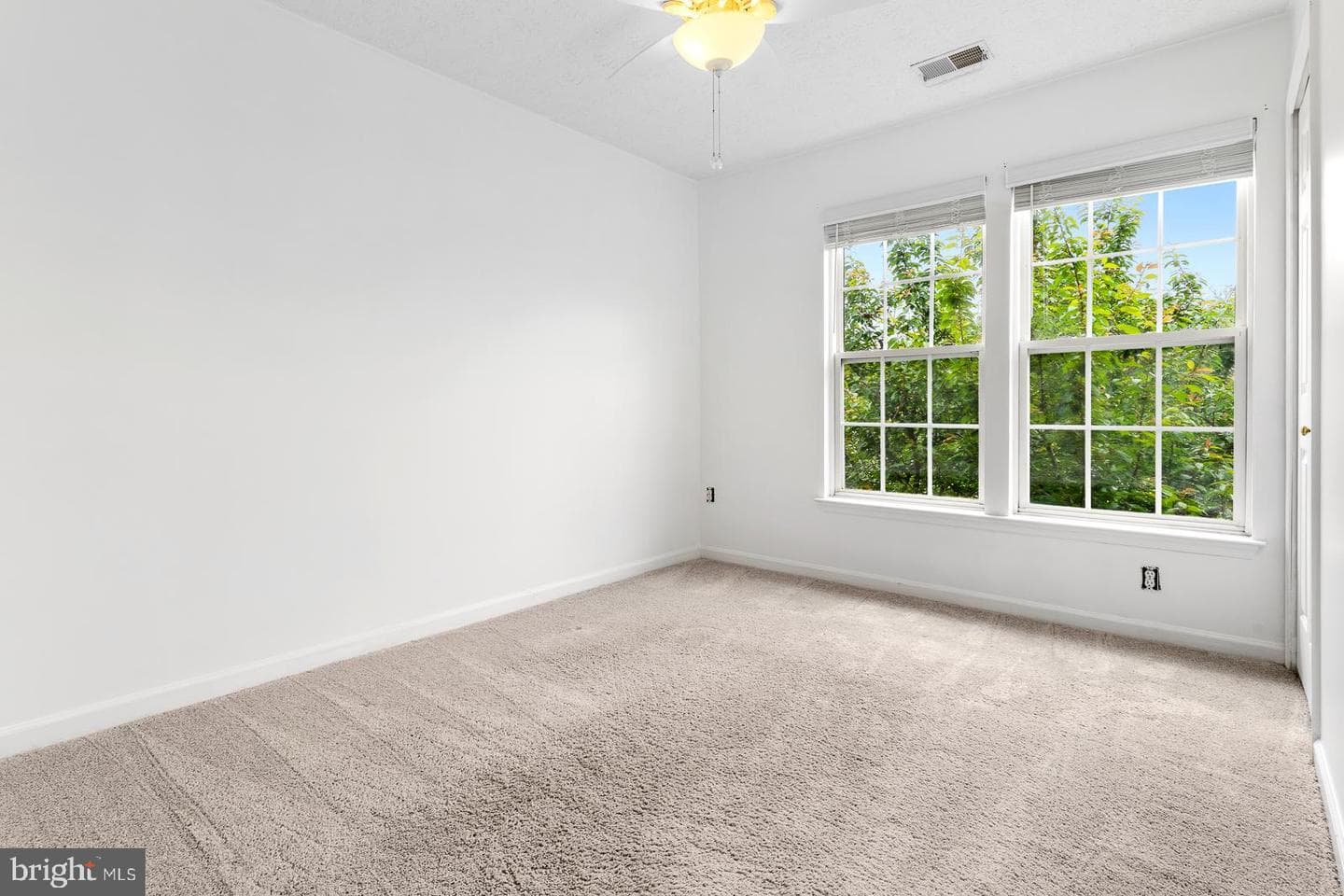 9332 Vanguard Court photo 13