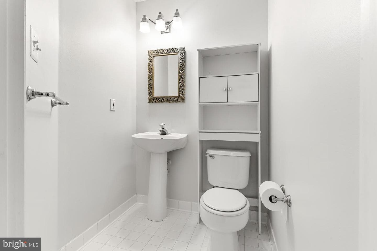 9332 Vanguard Court photo 5