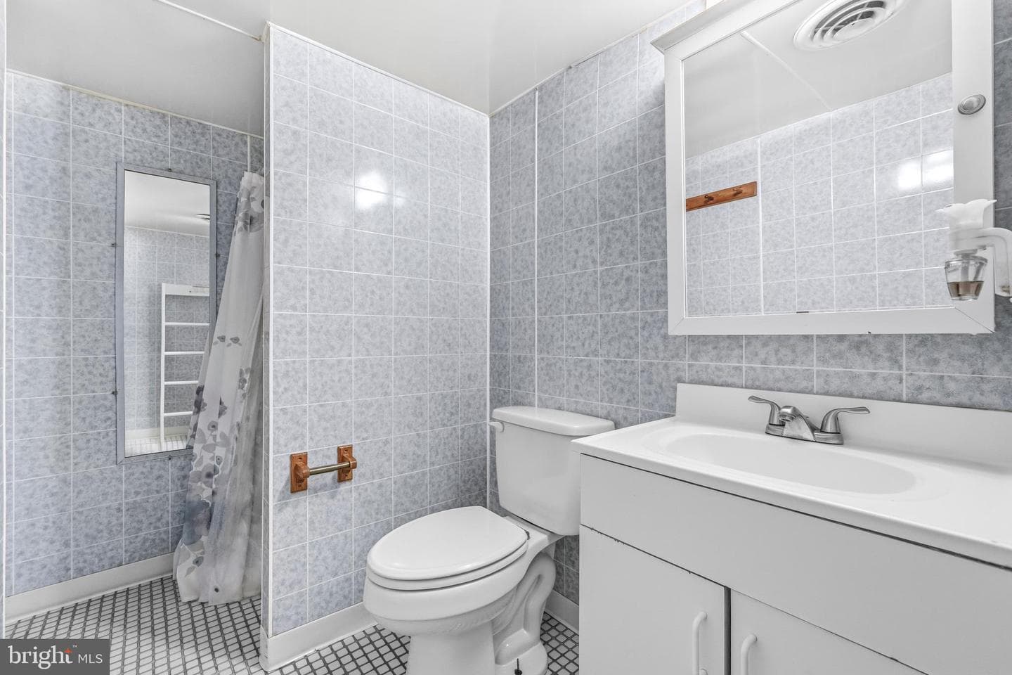 1713 Stella Court photo 20