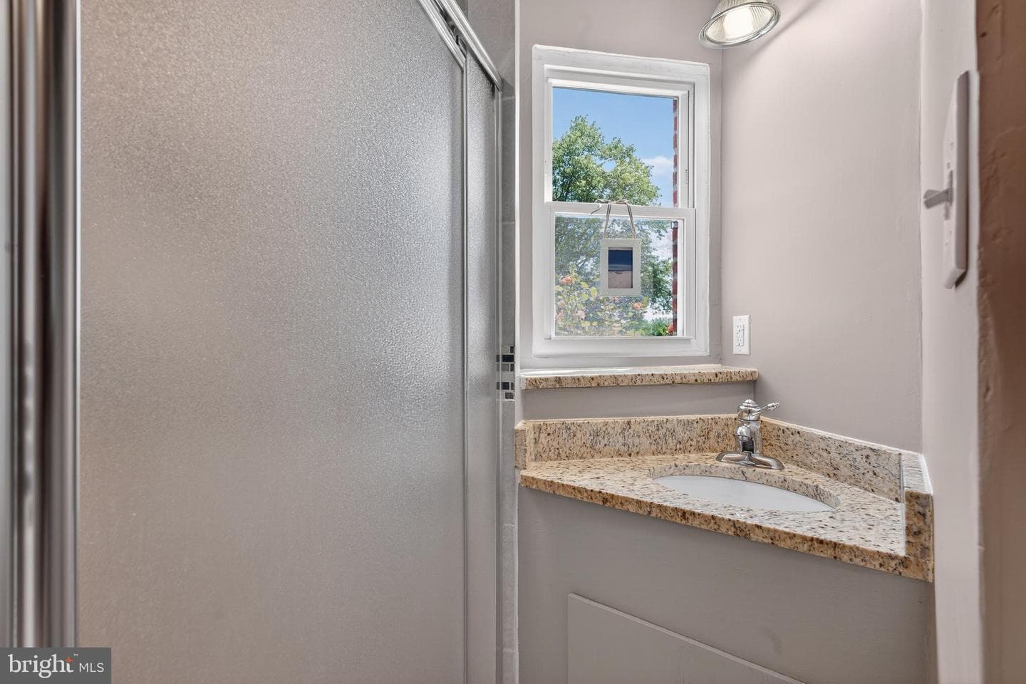 1626 Charmuth Road photo 40