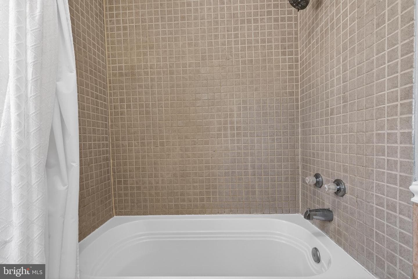 1626 Charmuth Road photo 42