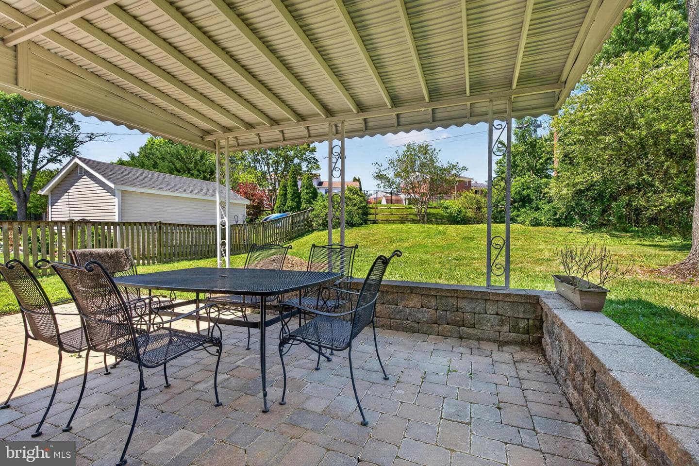 1626 Charmuth Road photo 44