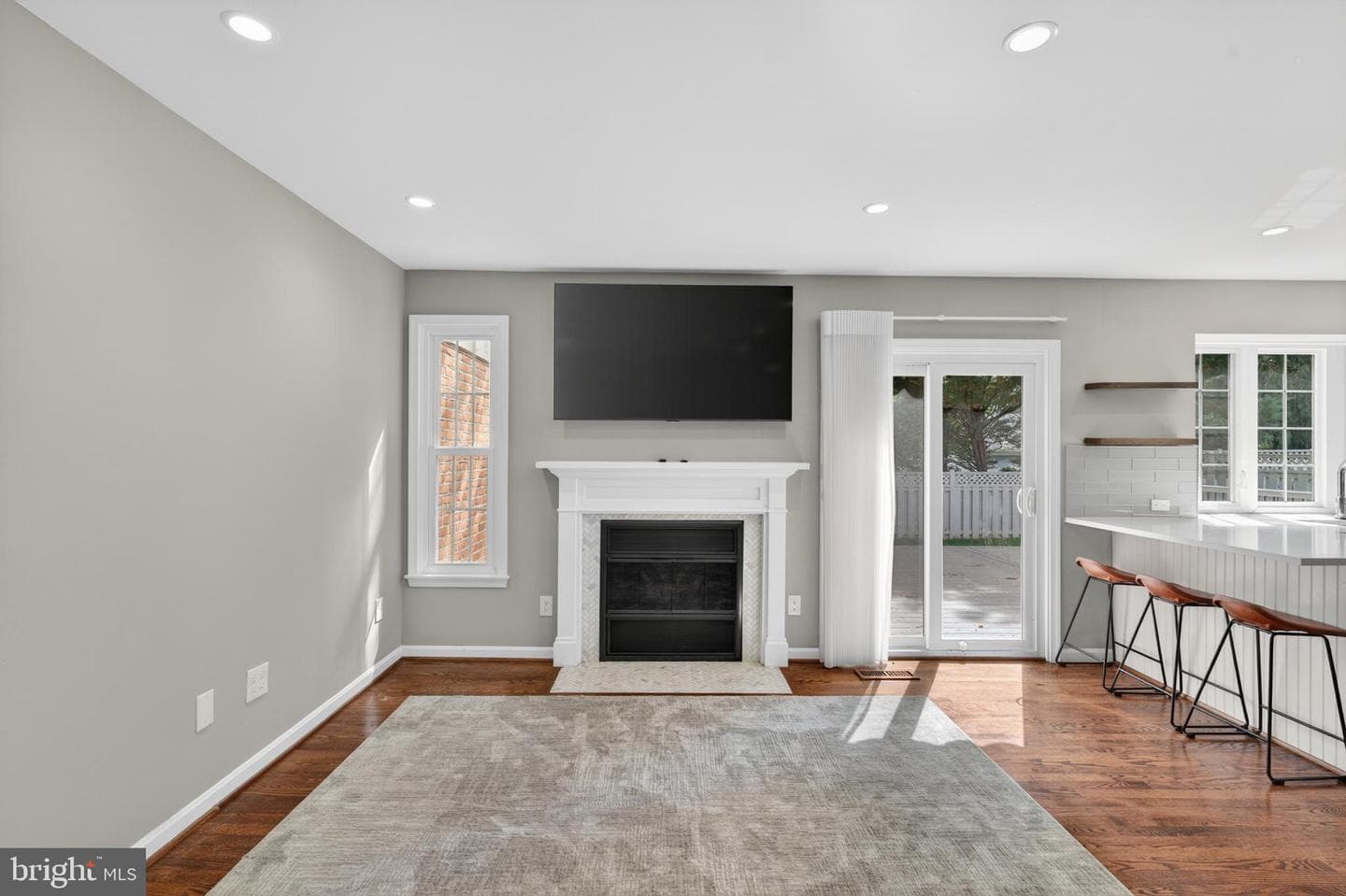 6 Nearfield Road photo 27