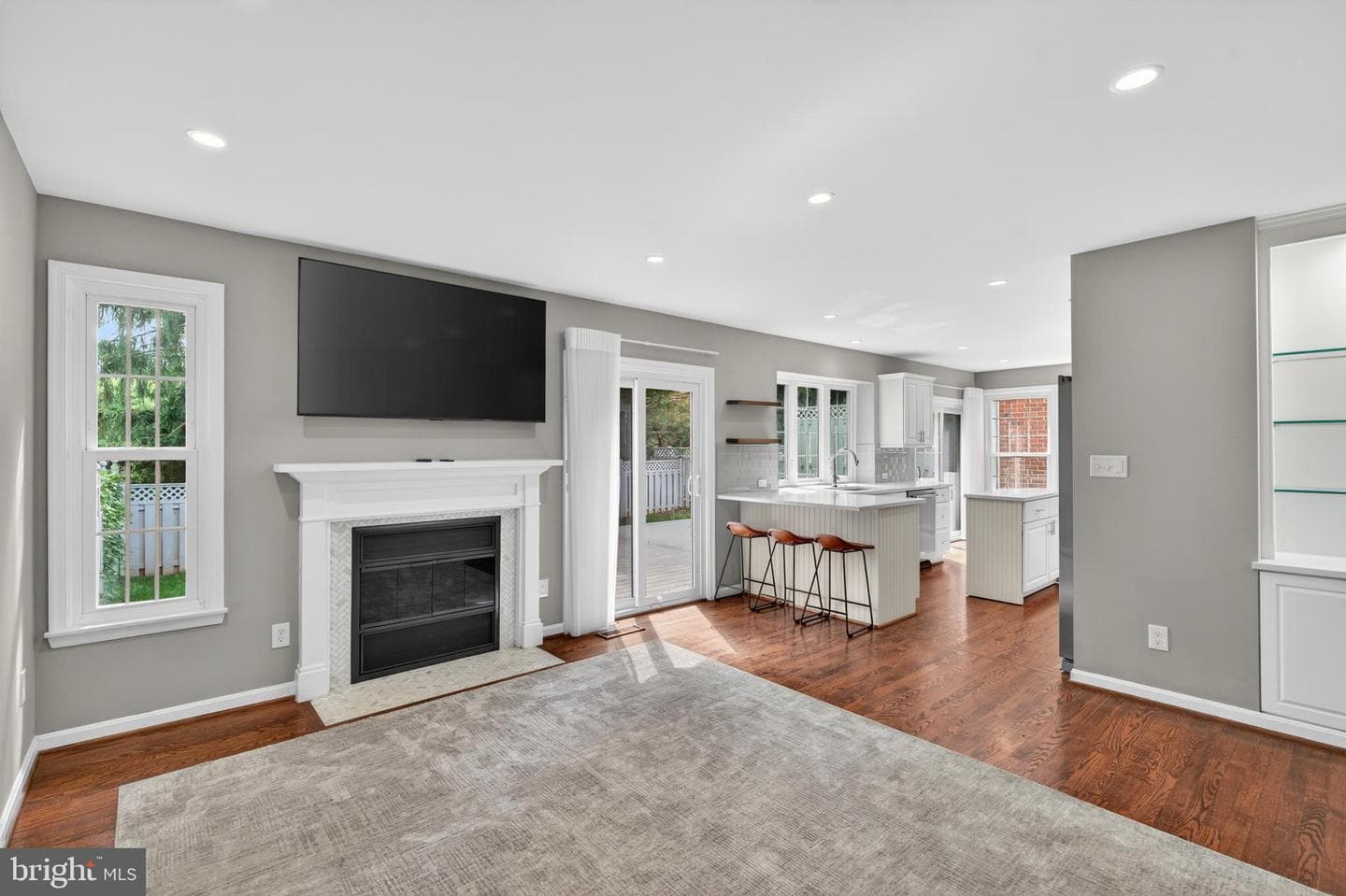 6 Nearfield Road photo 28