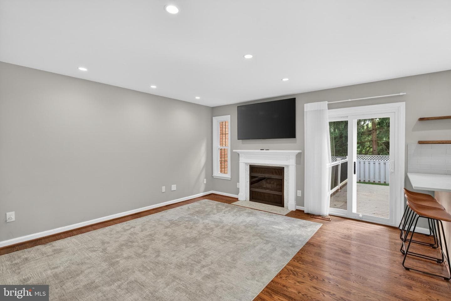 6 Nearfield Road photo 31