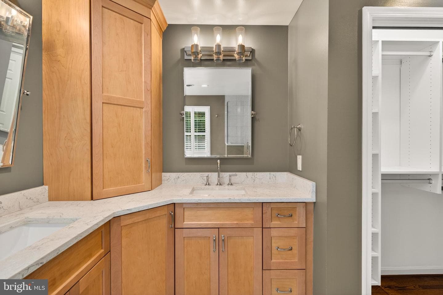6 Nearfield Road photo 42
