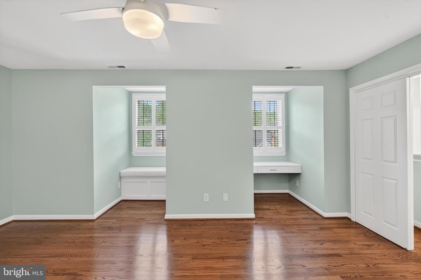 6 Nearfield Road photo 52