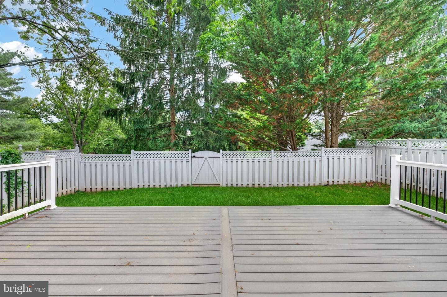 6 Nearfield Road photo 59