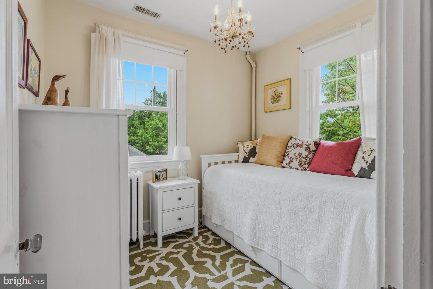 516 Dunkirk Road photo 32