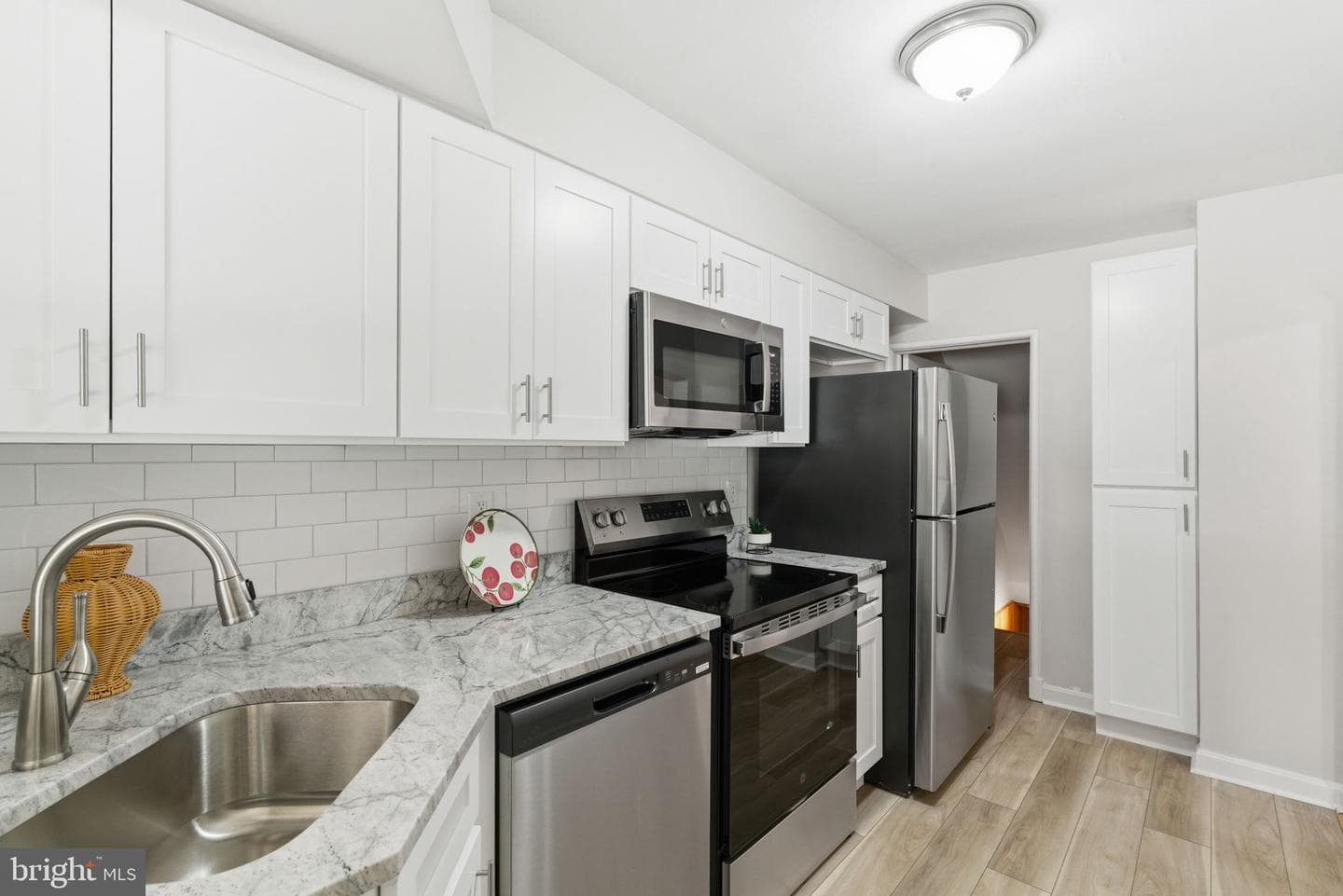 762 Fulbrook Road photo 12