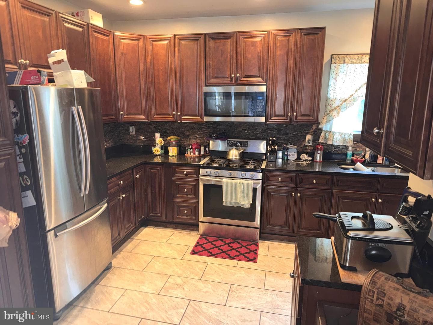 5530 Selma Avenue photo 3