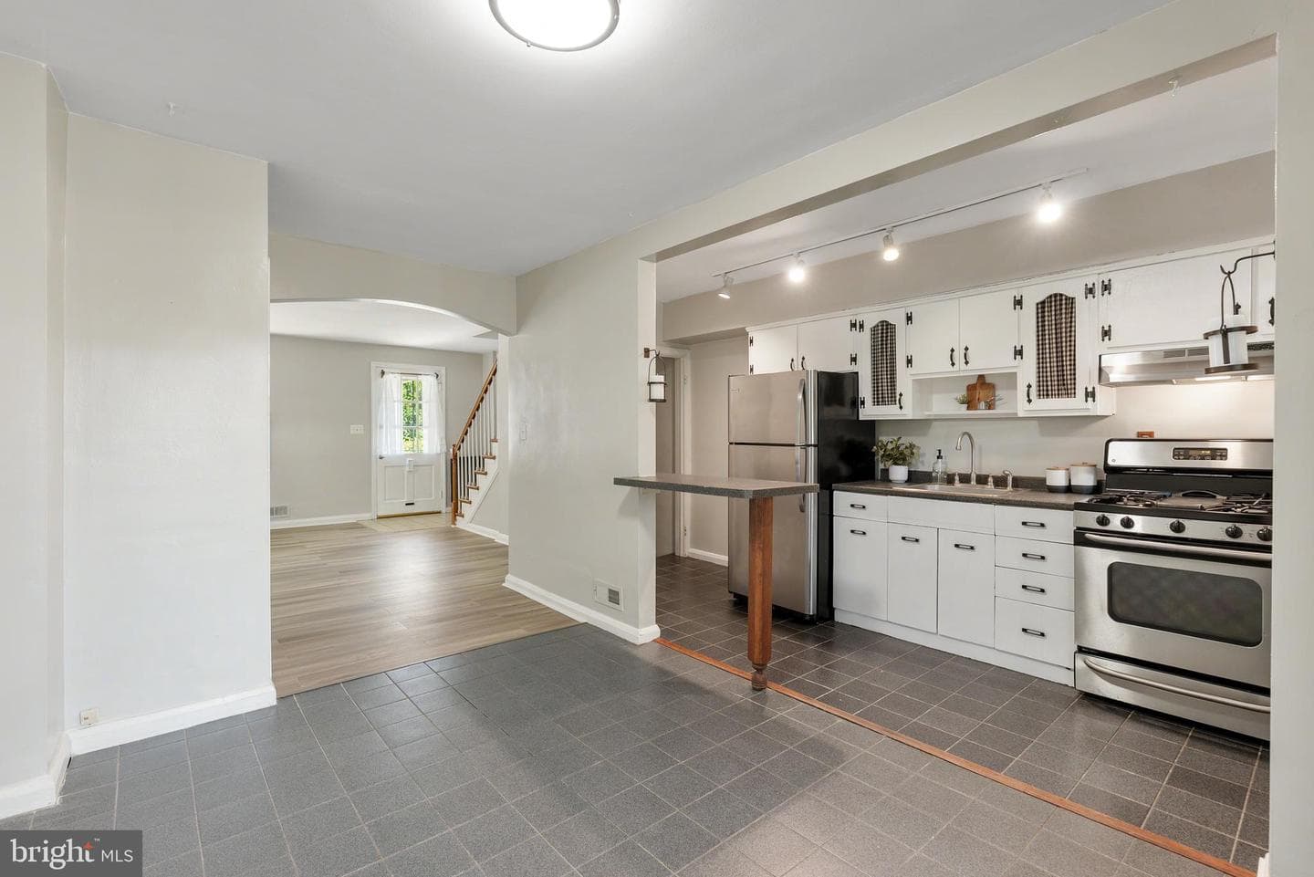 8324 Ridgely Oak Road photo 11