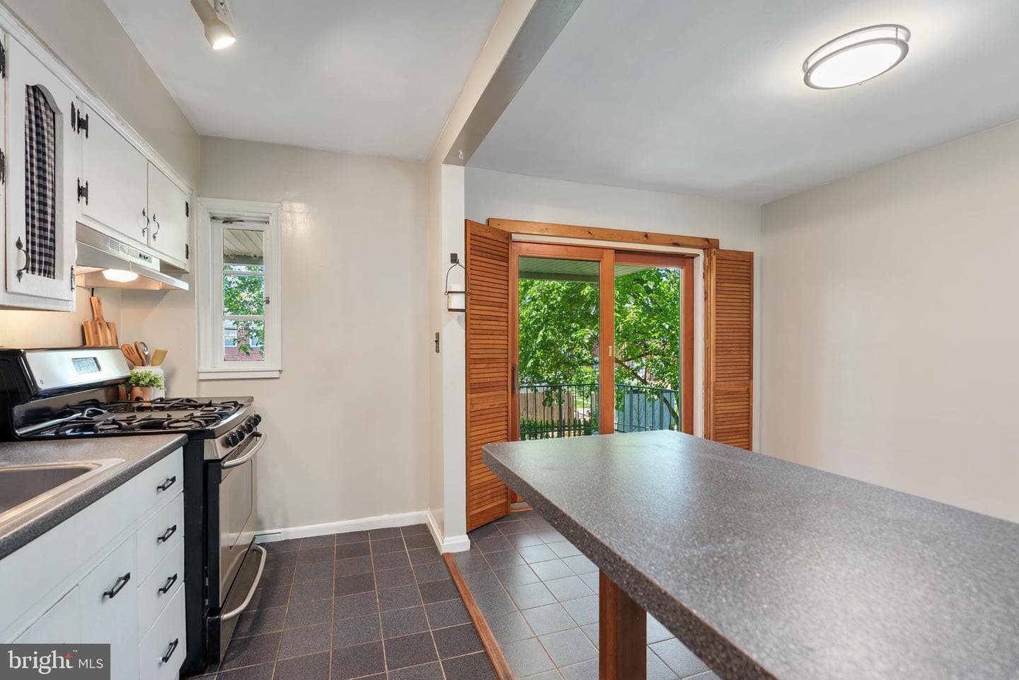 8324 Ridgely Oak Road photo 15