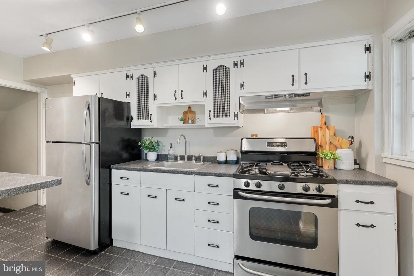 8324 Ridgely Oak Road photo 16