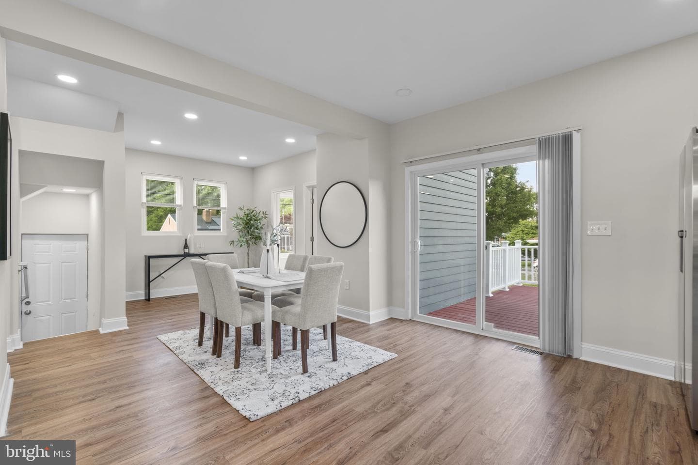 5916 Montgomery Street photo 13