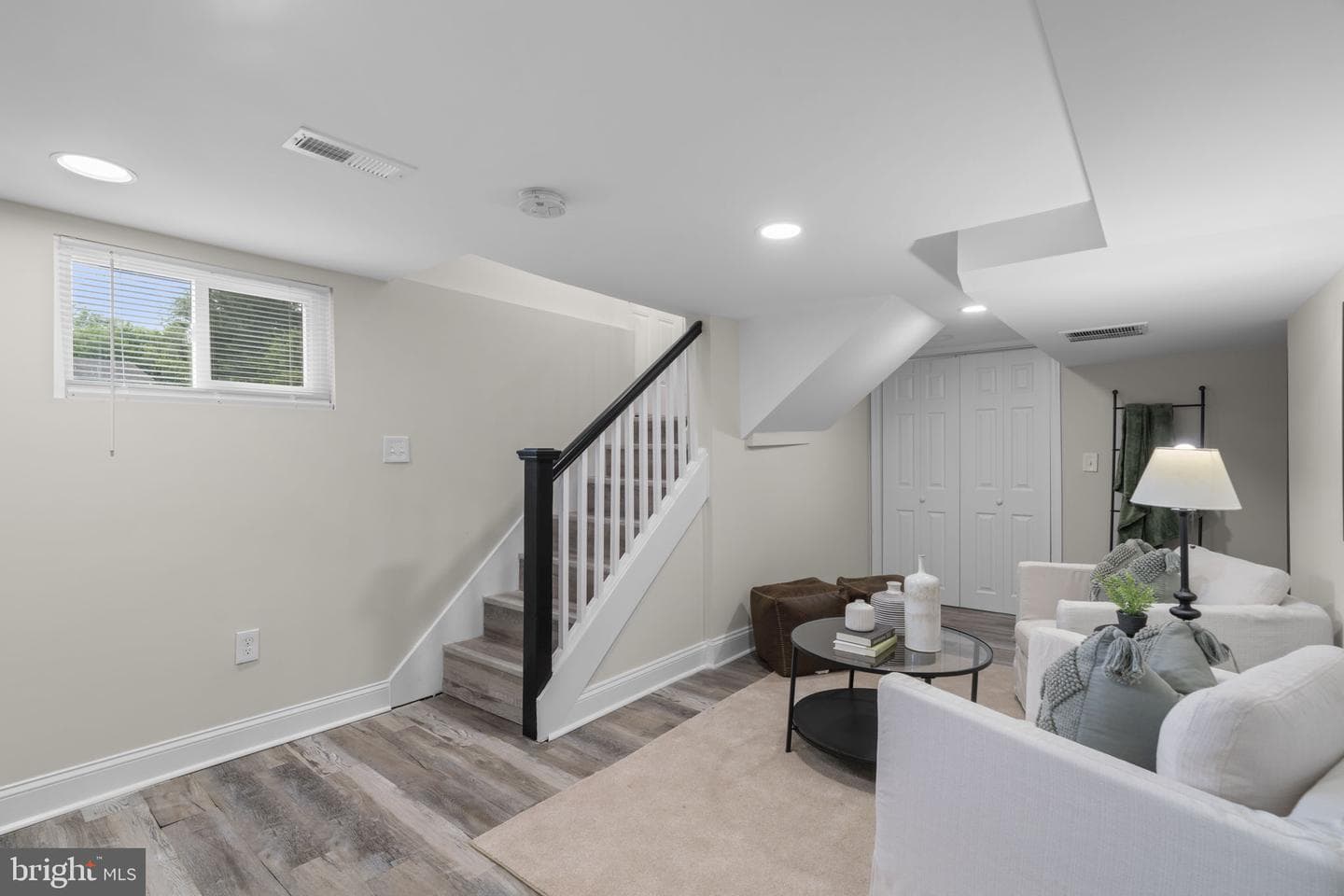 5916 Montgomery Street photo 29