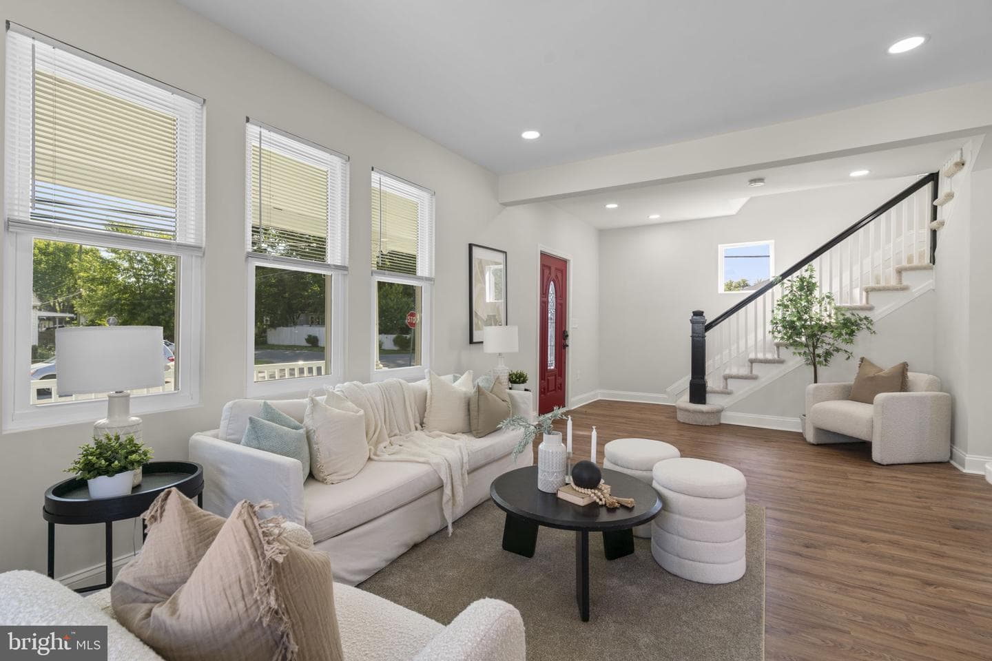 5916 Montgomery Street photo 5