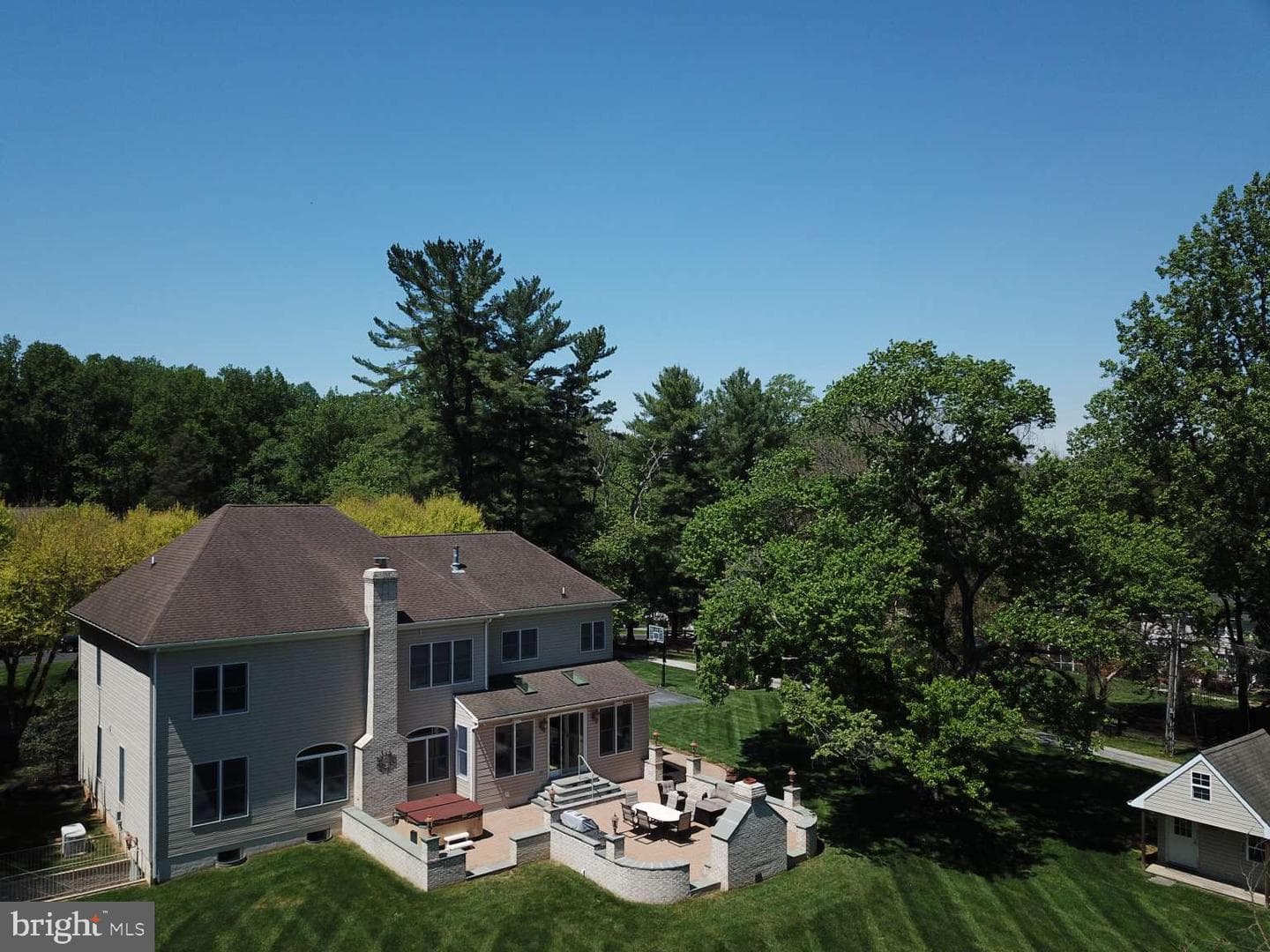 7 Hickory Hill Road photo 2