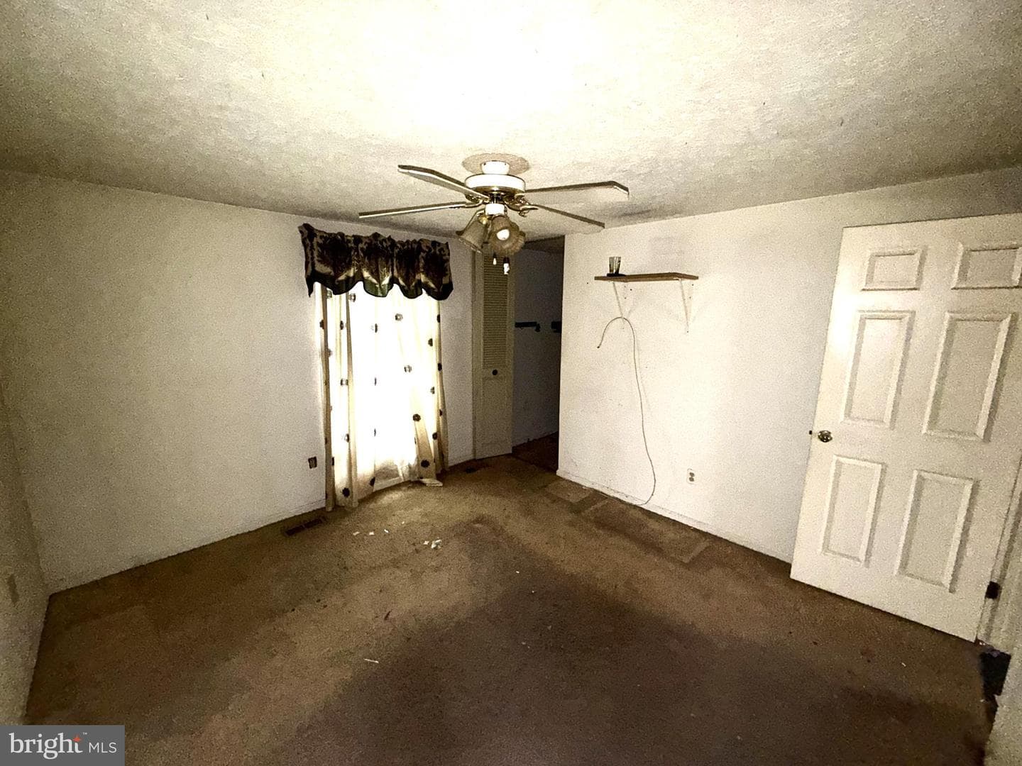 21 Woodmans Court photo 11