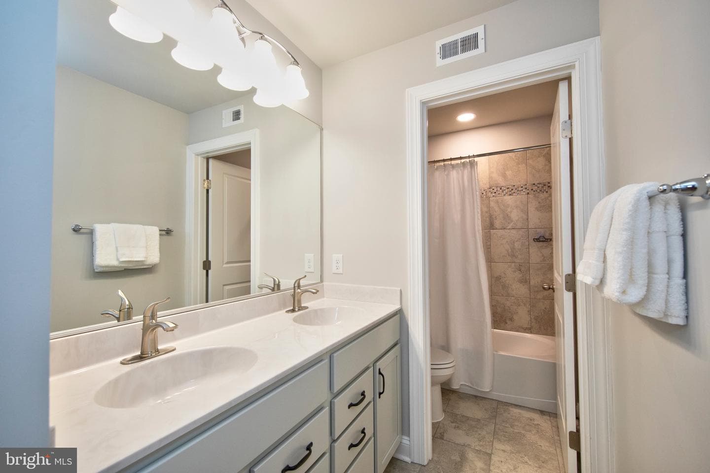 20 Jefferson Avenue photo 24