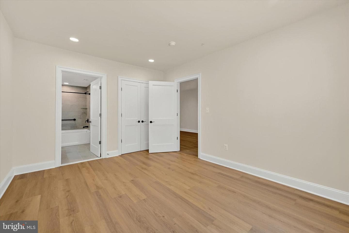 116 Villabrook Way photo 42
