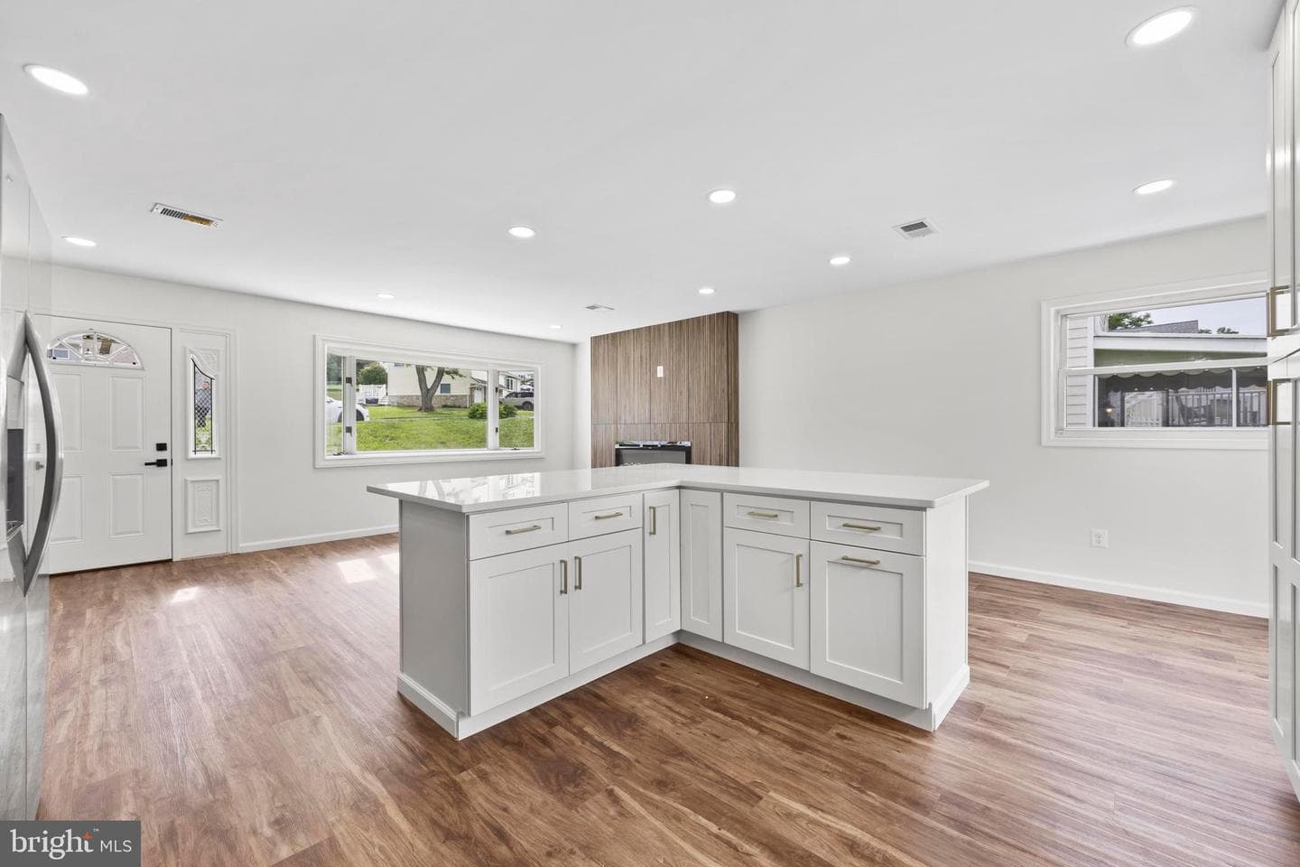 5815 Heron Drive photo 8