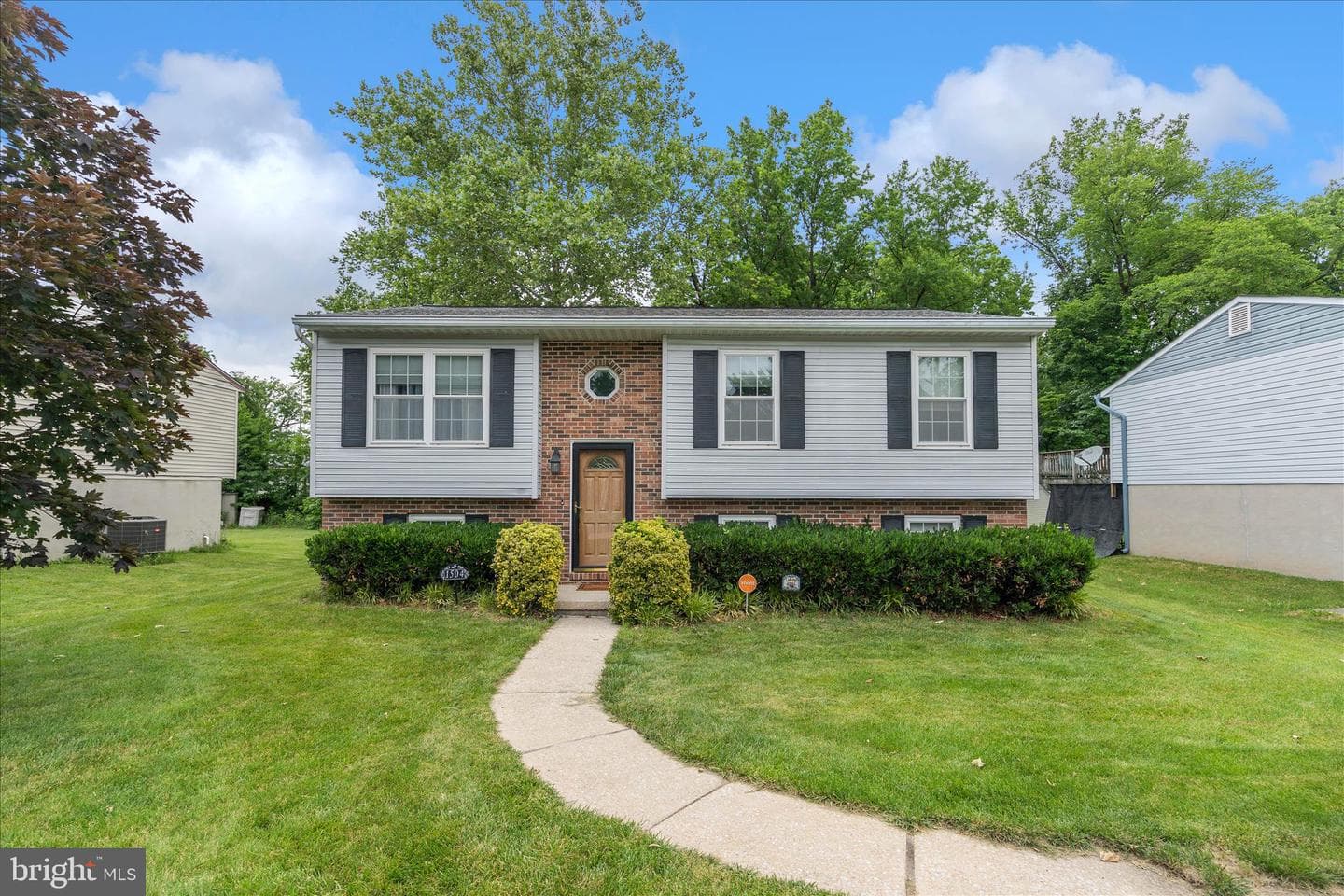 1504 Virginia Place photo 2