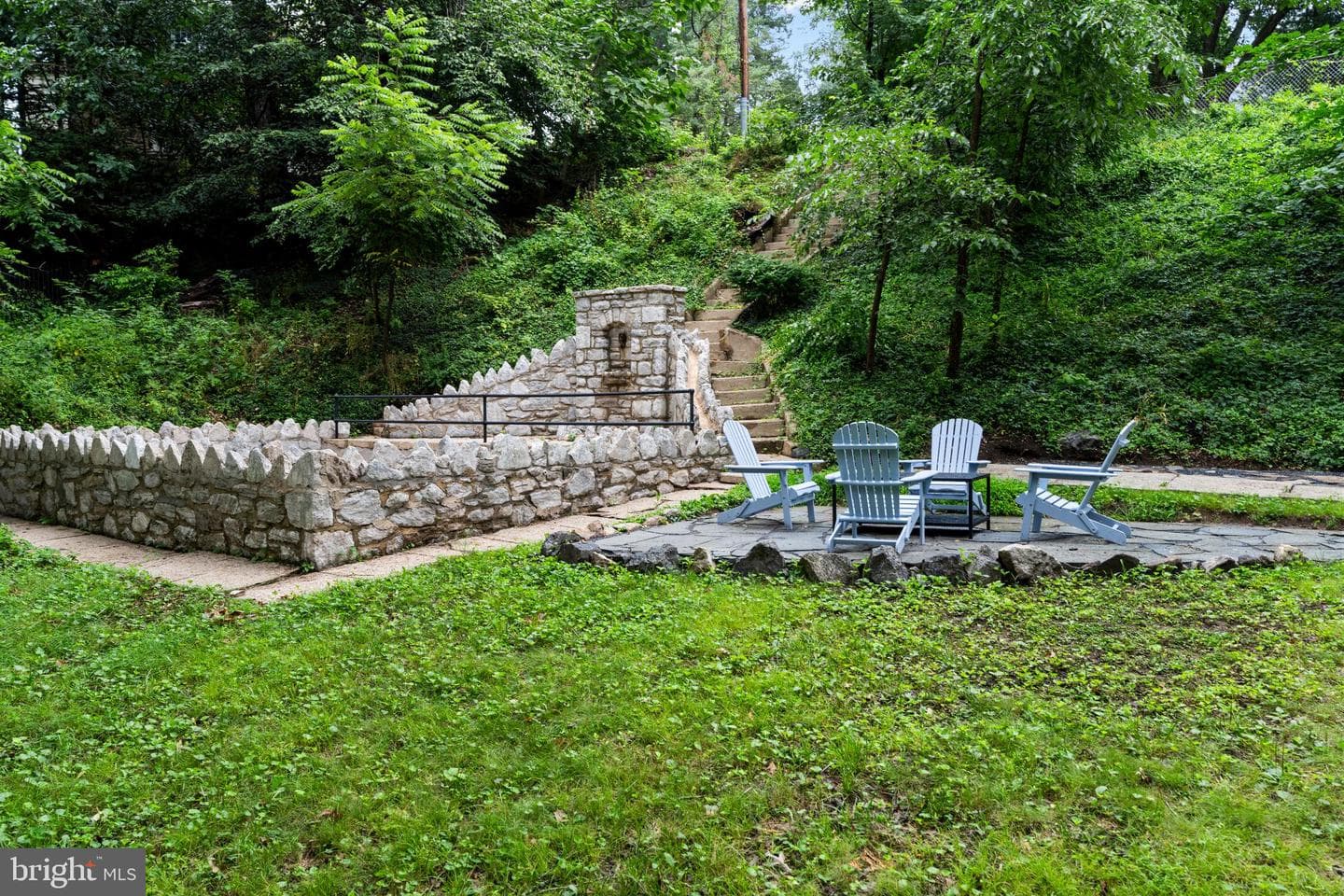 814 Edgewood photo 47