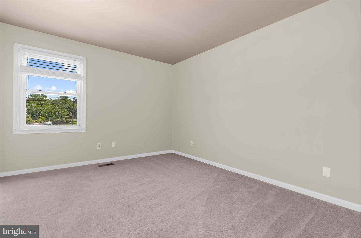 1268 Delbert Avenue photo 27