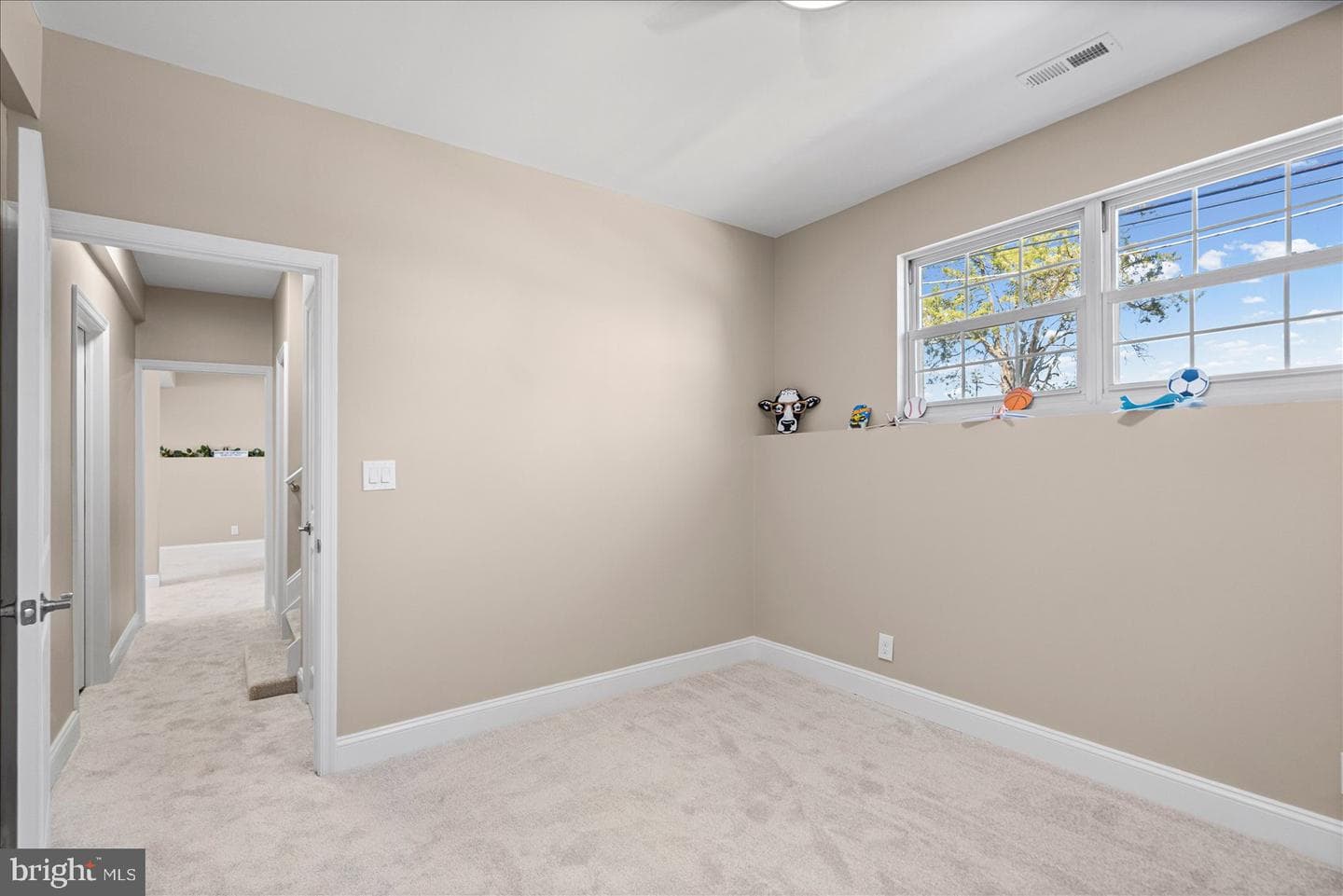 4219 Fullerton Avenue photo 28