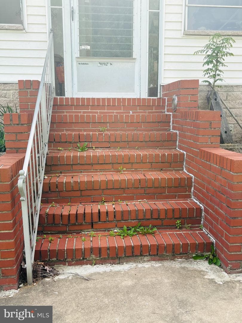 1621 Rosewick Avenue photo 5