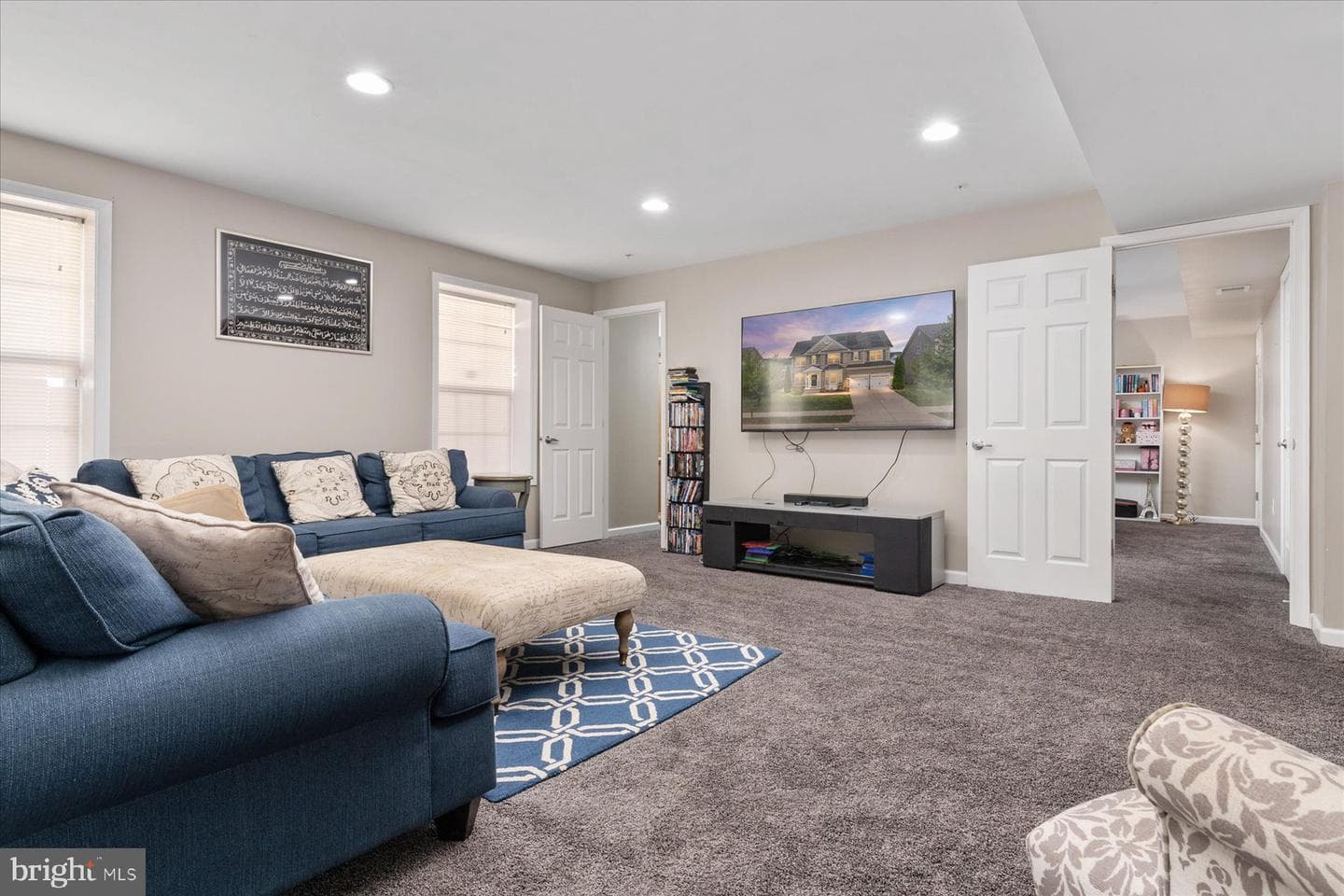 512 Whinstone Drive photo 34
