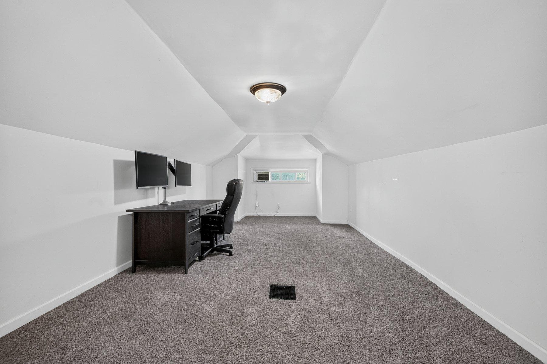 7426 Kenlea Avenue photo 24