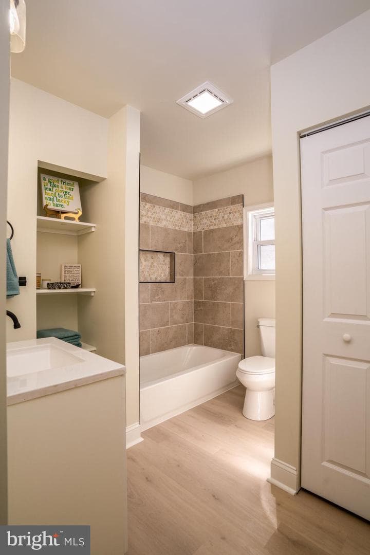 404 S Marlyn photo 17
