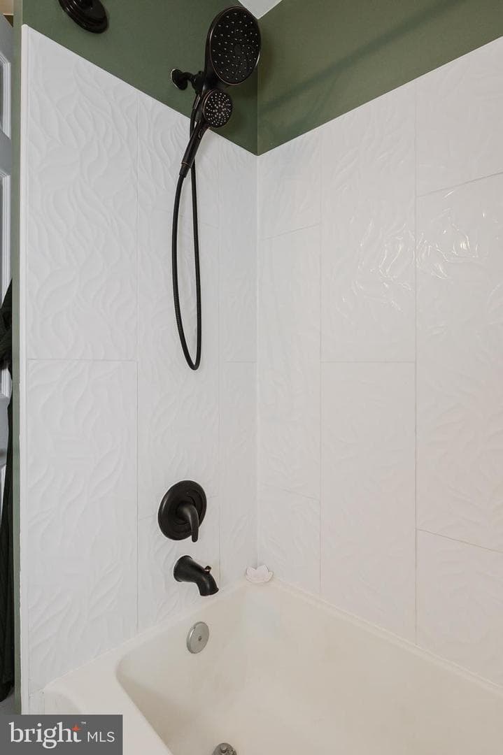 84 Roger Valley Court photo 31